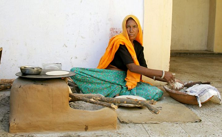 woman_coocking.png woman_coocking.png